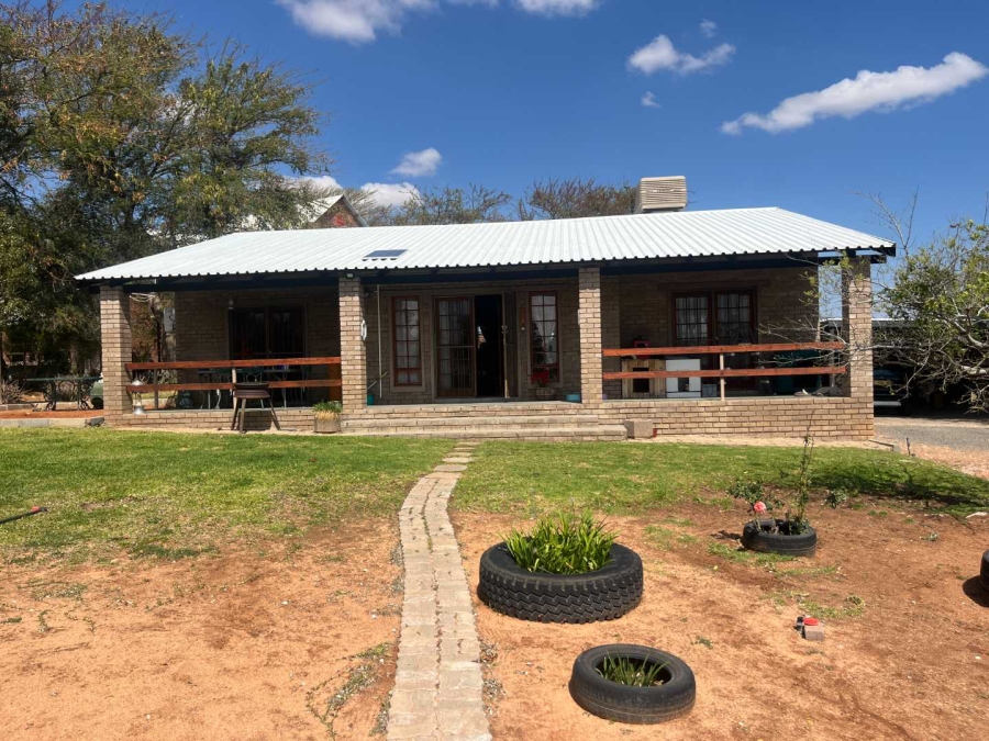 2 Bedroom Property for Sale in Olyfvenhoudtsdrift Northern Cape